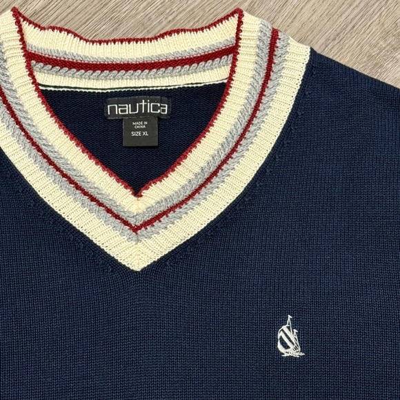 Nautica Mens XL V-Neck Sweater Navy Blue Striped Trim Cricket Style Knit XL - Picture 3 of 6
